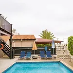 Villa Coralsunset Management Ltd *