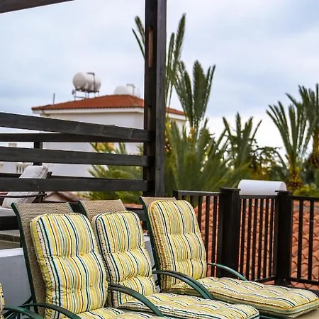 Villa Coralsunset Management Ltd *