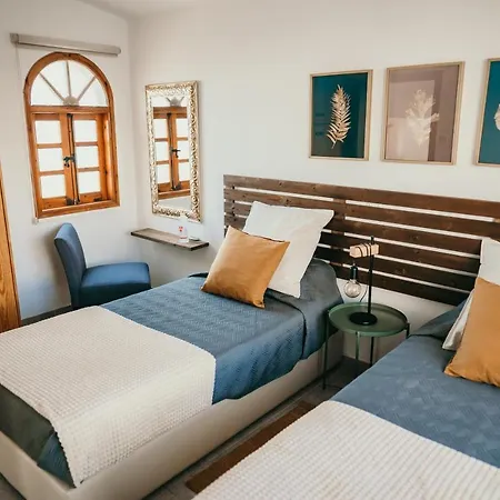 فيلة Coralsunset Management Ltd *