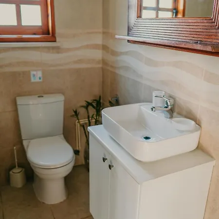 فيلة Coralsunset Management Ltd *