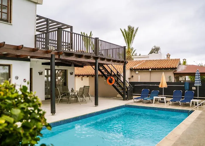 Coralsunset Management Ltd ヴィラ