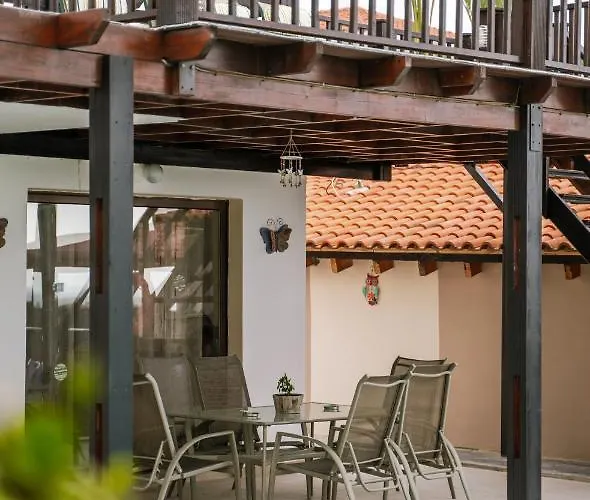 Coralsunset Management Ltd ヴィラ